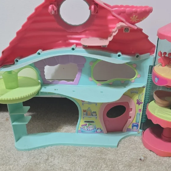 Littlest Pet Shop House - Picture 2 of 4